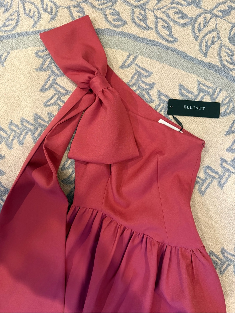 Elliatt Liesel Dress in Berry, Small, NWT - Picture 7 of 8